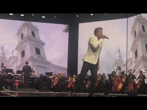 Fernando Allende Cantando En Mi Viejo San Juan/Preciosa Con Orquesta Filarmónica de Puerto Rico
