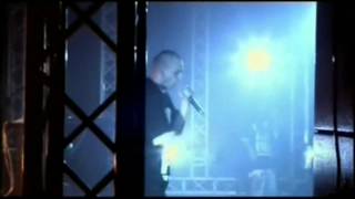 Fabri Fibra- Applausi per fibra (live alcatraz 2006)
