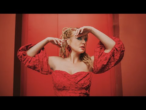 Naike Ponce - Bicho Malo (Video Oficial)
