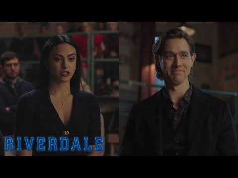 Riverdale - 6x07 - Veronica da una noticia importante / Percival se presenta en el consejo