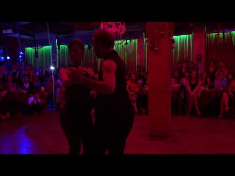 Nostalgico. A. Troilo Carolina Giannini & Leonel Di Cocco