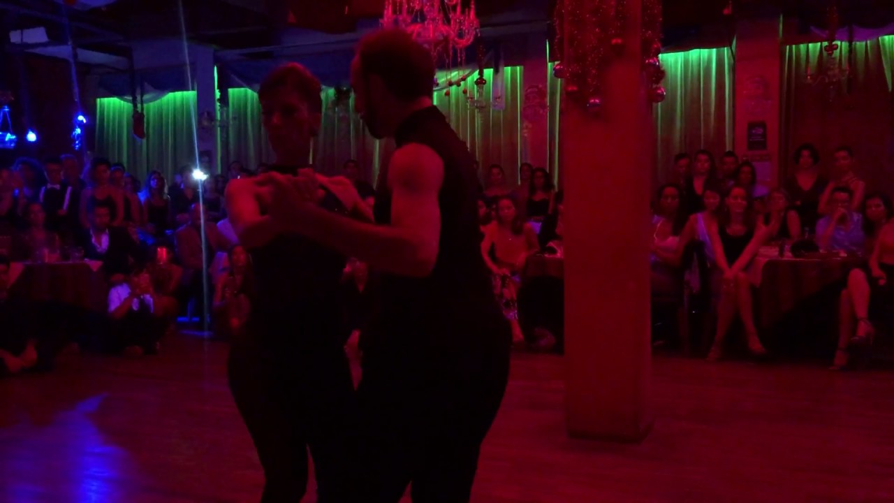 Nostalgico. A. Troilo Carolina Giannini & Leonel Di Cocco