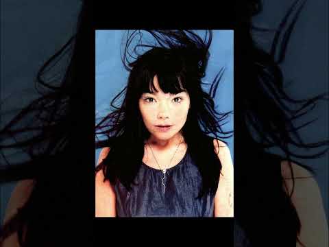 THIS is how you PRONOUNCE Björk | Björk Iceberg