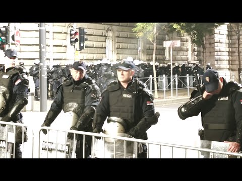 UŽIVO: Snažne policijske snage kod RiK-a, RTS i na Andrićevom vencu