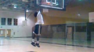 preview picture of video 'EJ Davis dunk'
