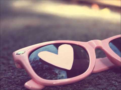 Azamet Feat. Amu Melik - Er ist einfach nur verliebt