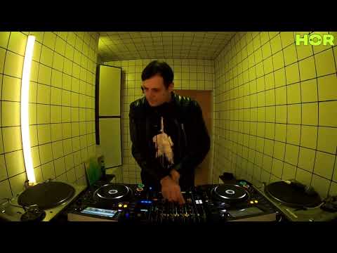 DEAD ON MONDAY - Philipp Strobel / November 30 / 6pm-7pm