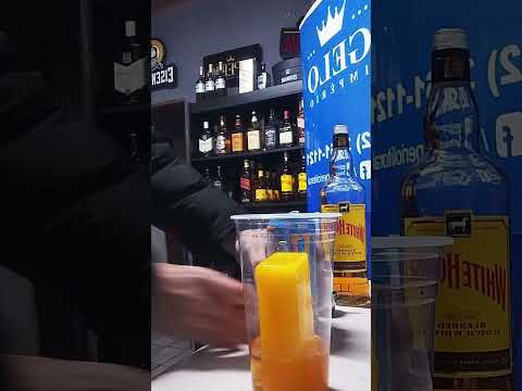 COPÃO DE WHISKY CAVALO BRANCO COM ENERGÉTICO MANGO LOKO " 🤪 #drink #cocktail #copão