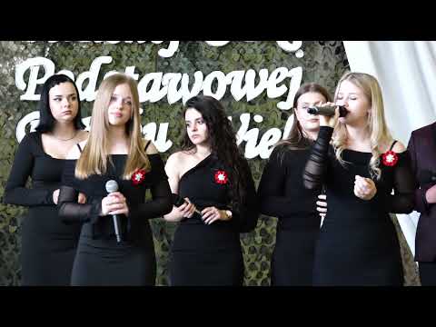 Ola Tracz, Ala Tracz  "Miasto" z towarzyszeniem Orkiestry Wojskowej z Lublina