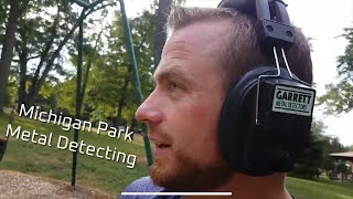 Wolf Scout Slide, Whitetail, and a Rabbit - Metal Detecting a Park