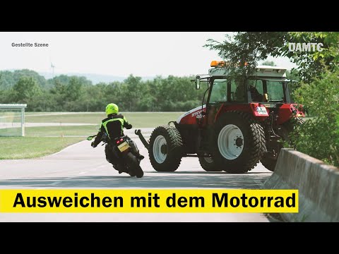Motorcycle tips: Dodge hooks | ÖAMTC driving technique