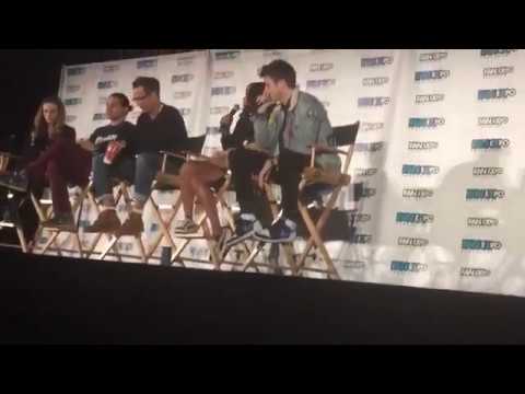 FanExpo Vancouver. 2017 Team Flash  Part 15