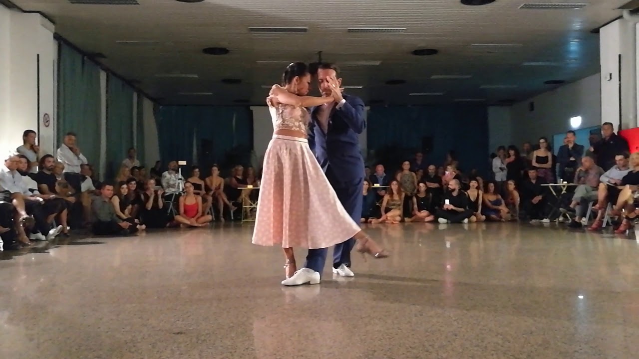 Video thumbnail for Pablo Inza y Sofia Saborido 01 - TANGO - Sin lagrimas - Osvaldo Pugliese