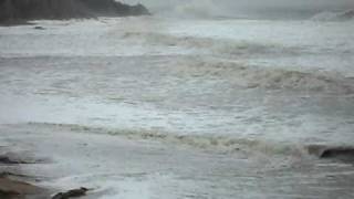 preview picture of video 'Super Typhoon Megi landing between Shantou and Xiamen China on Oct 22 2010 storm surge'