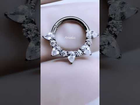 Amelia Aro Clicker - Titanio con Circonitas