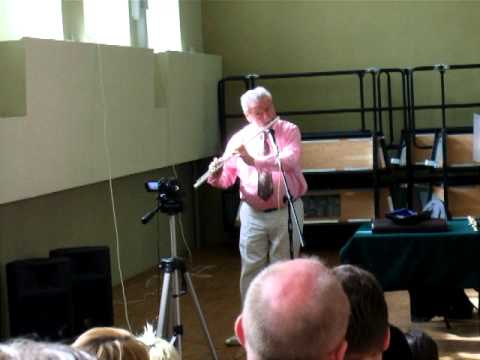 Galway - Flute Masterclasses in Moscow (2011). Low Notes on the Flute.