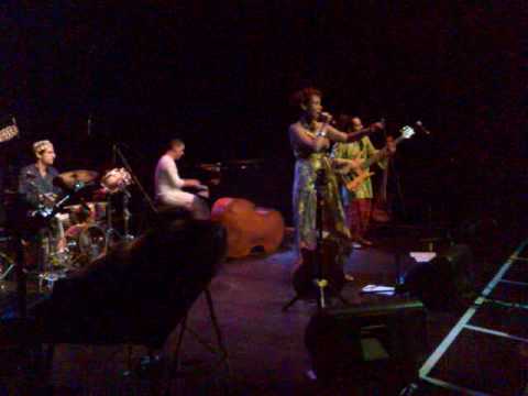 FMM2009 Carmen Souza