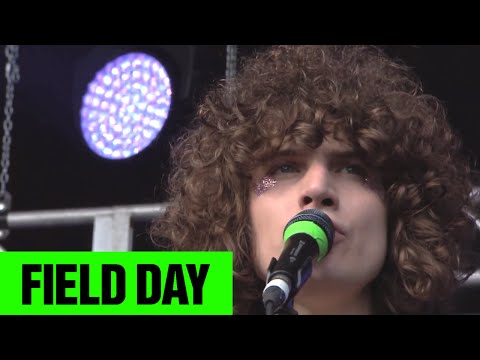 Temples - Shelter Song | Field Day 2014 | FestivoTV