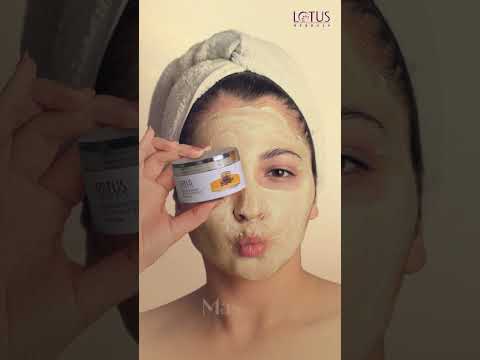 Lotus Herbals Radiance Boost Ubtan Face Mask