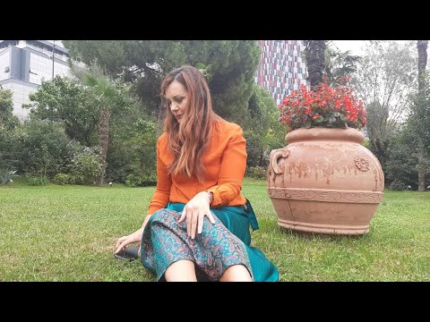 Vitrina e librit/ Heshturazi, dashuri- Elisa Shua Dusapin