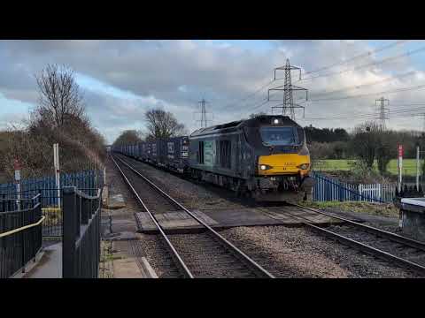 DRS 68002 Intrepid Passing Caldicot Working 4V44 on 23/01/2026. 