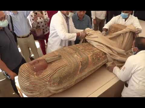 考古学的発見:2500年の時を経てエジプトの埋葬室の秘密が明らかに