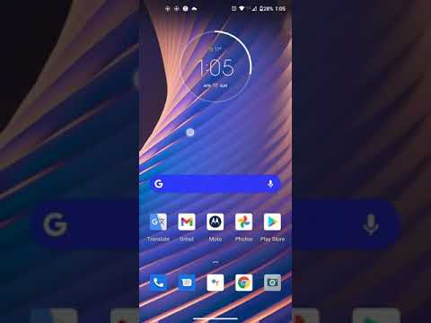 Use Moto Interactive wallpaper