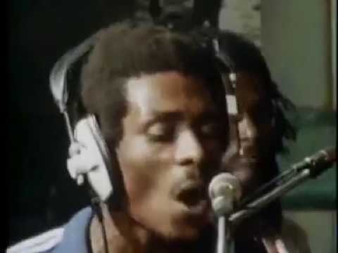 The Heptones et Junior Murvin "Mr Music", 1977