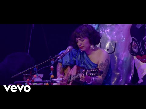 Mon Laferte - Tu Falta De Querer (En Vivo, Desde El Lunario del Auditorio Nacional)