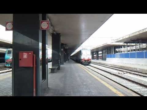 E402.045 in partenza con l' IC 588 Napoli Centrale - Trieste Centrale