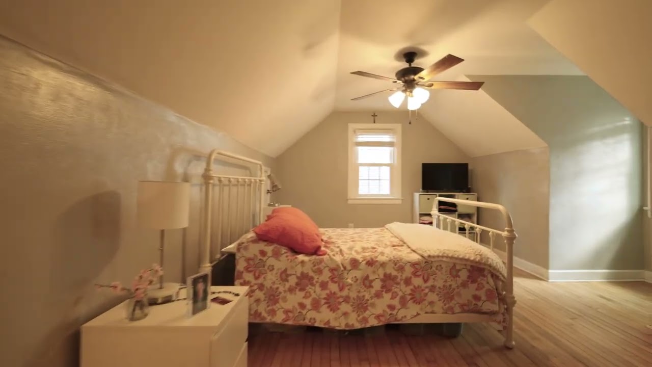 Video Tour Thumbnail