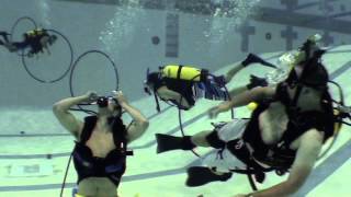 preview picture of video 'Michigan SCUBA Classes at GVSU with DL divers Kalamazoo,Michigan 49001'