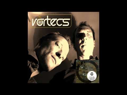 PJ & LKDR feat. Elaine Winter - Runaway (Extended Mix)