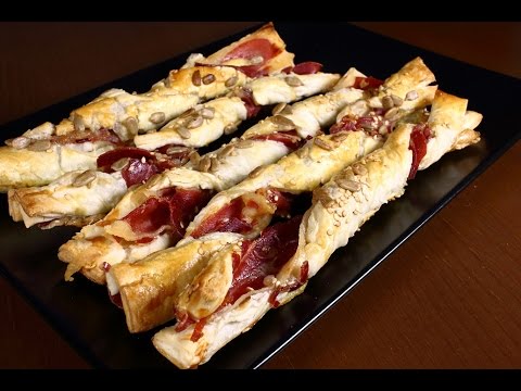 Palitos de hojaldre y jamón
