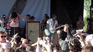 Sleeping With Sirens - If You Can't Hang - Live at Warped Tour Chicago 2013