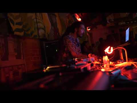Medi Sound Station live - Tribal Dub Encounters