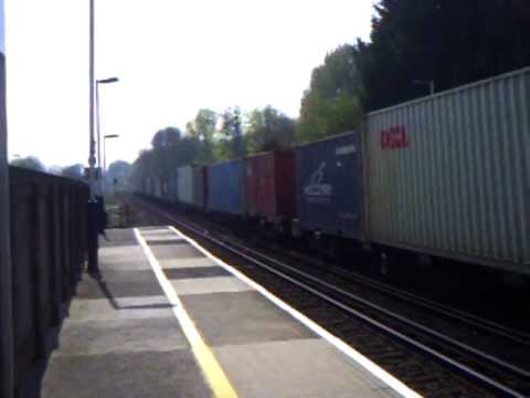 70001 Freightliner at Shawford 19/4/11