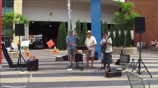 The Glow-Worm - The Lightning Bugs