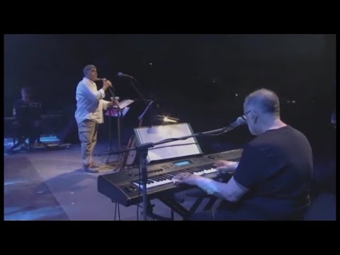 Θάνος Μικρούτσικος, Γιώργος Μεράντζας - Η Δίκοπη Ζωή (Όσοι περπάτησαν μαζί μου)