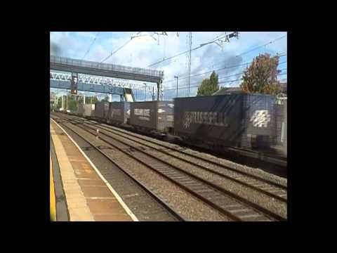 DRS Class 66, 66434 in Fastline Livery, 4M34 Passing Rugeley Trent Valley (6th October 2010)