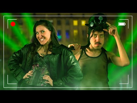 HandOfBlood und Gnu versuchen ins Berghain zu kommen!