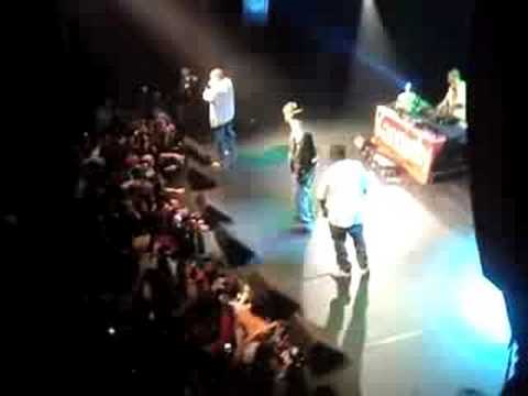 Kennedy, La Fouine, Gued'1- Banlieue Sale en premiere partie de Lil Waynee