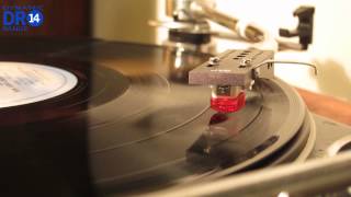 Lenco L75 plays...Joni Mitchell | Cotton Avenue (Vinyl)