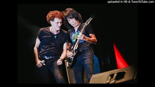 Download lagu Gong 2000 - 11 - Saksi Gitar Tua mp3