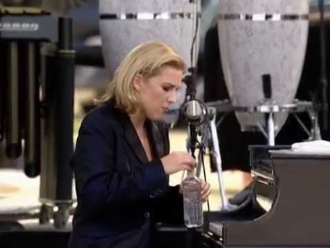 Diana Krall - You're Getting To Be A Habit With Me - 8/15/1998 - Newport Jazz Festival (Official)
