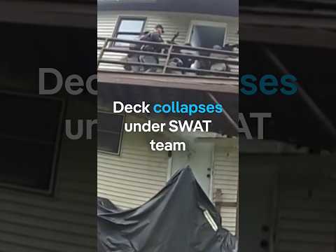 Deck collapses under SWAT team | DW News