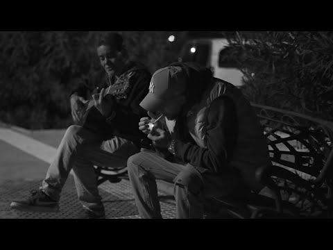 Shaggy Ddy - A mi Aire ( Official Video ) 