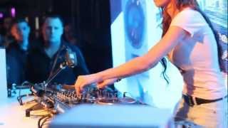 DJ Miss Roxx @ Stand Pioneer - Mix Move Discom - 2012 - Paris - France