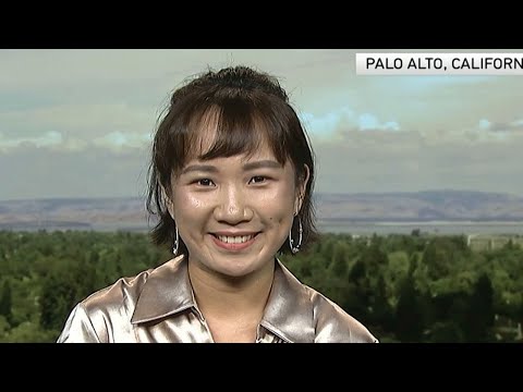 Afra Zhao Wang discusses Chinese social media trend of staged street modeling and photography