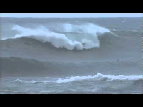 Vans World Cup Of Surfing 2011 - Wipeout Of The Day - Day 3